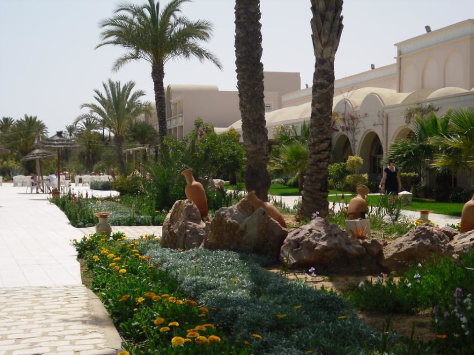 Weg zum Restaurant Zita Beach Resort