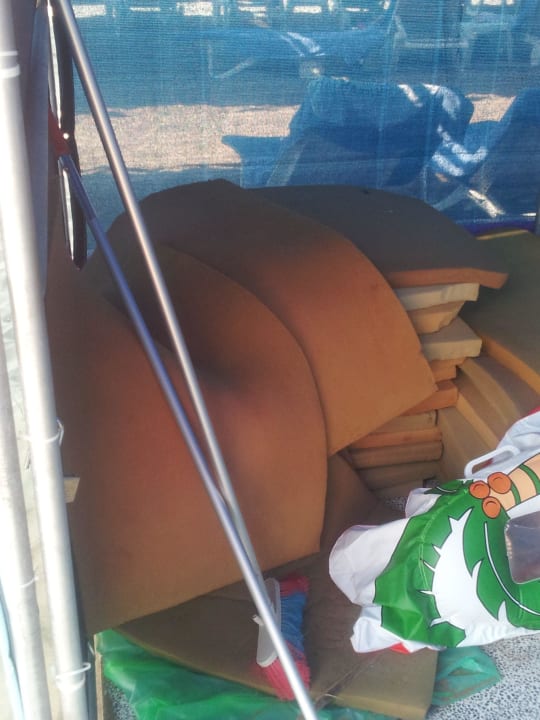 Rummelbude am Strand Club Grand Side