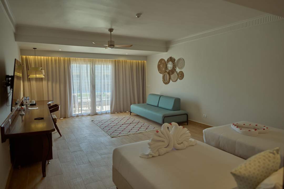 Zimmer Diamond Beach by Pearl Resort