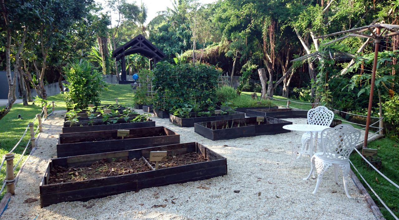 Gartenanlage Pullman Phuket Arcadia Naithon Beach