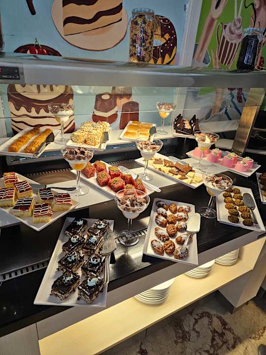 Gastro Sayanora Hotel