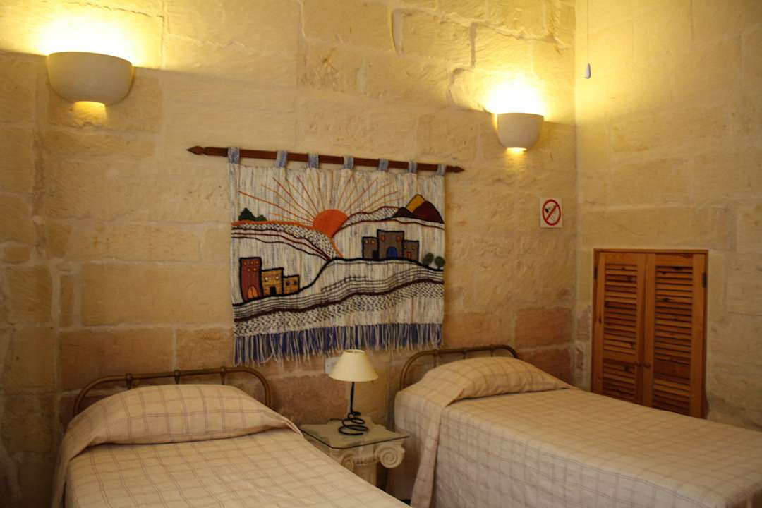 Twin bedroom at ground floor level Ta' Leli Farmhouse