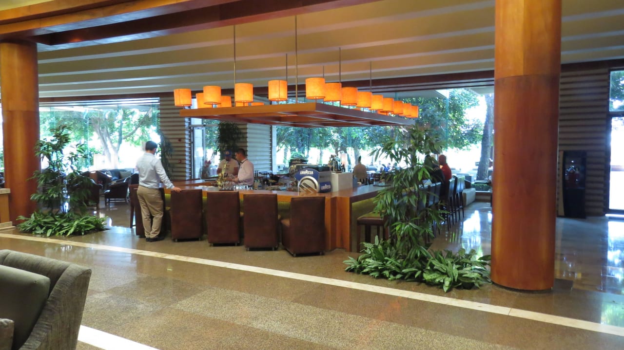 Bar Gloria Serenity Resort