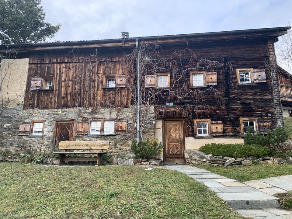 Außenansicht Maiensässhotel Guarda Val