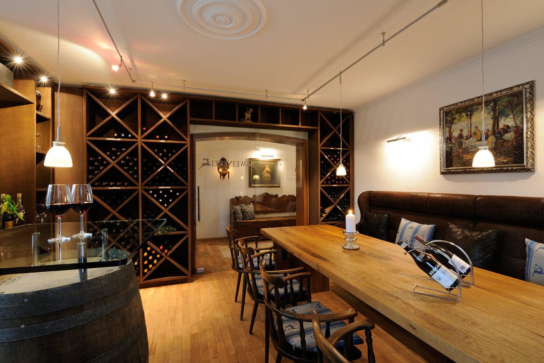 In der "Weinerei" Relais Chalet Wilhelmy