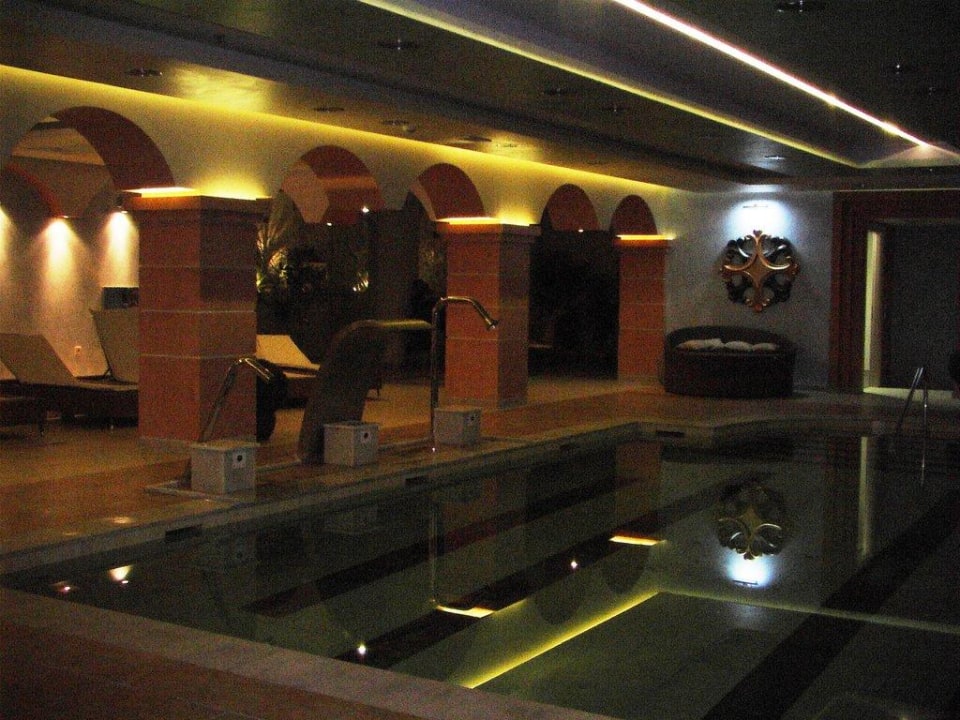 Wellnessbereich -Pool Hotel Gaia Palace