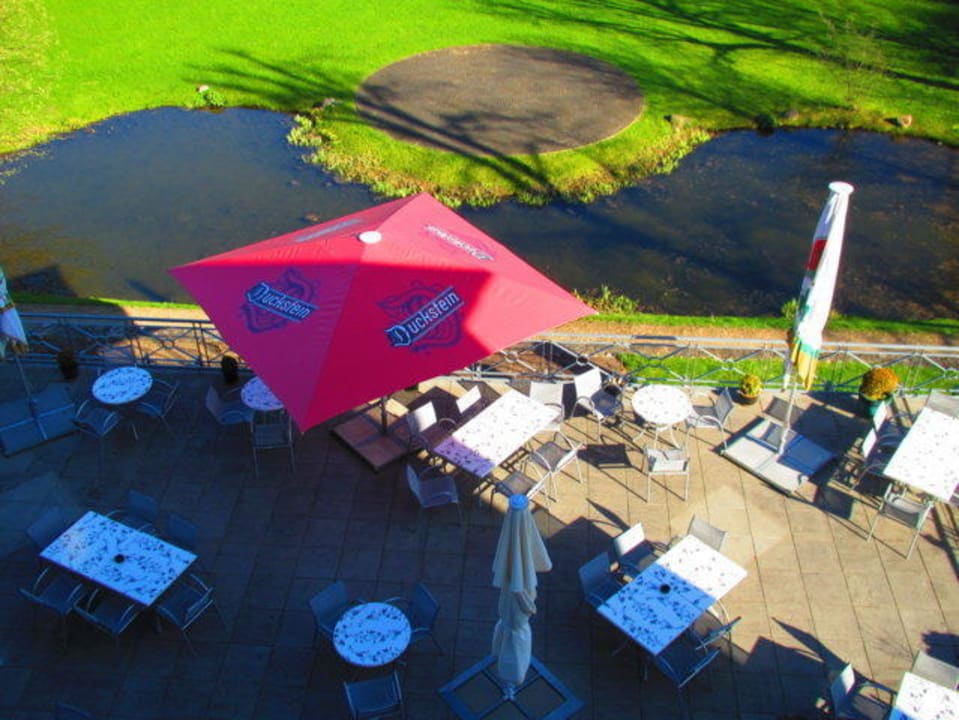 Blick auf die Terrasse Hotel Gutshaus Redewisch