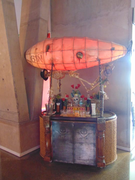Lobby Radisson RED Cape Town