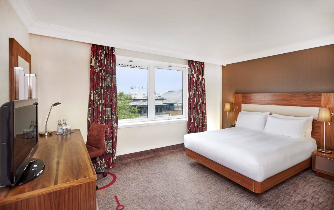 Double room Hilton London Olympia
