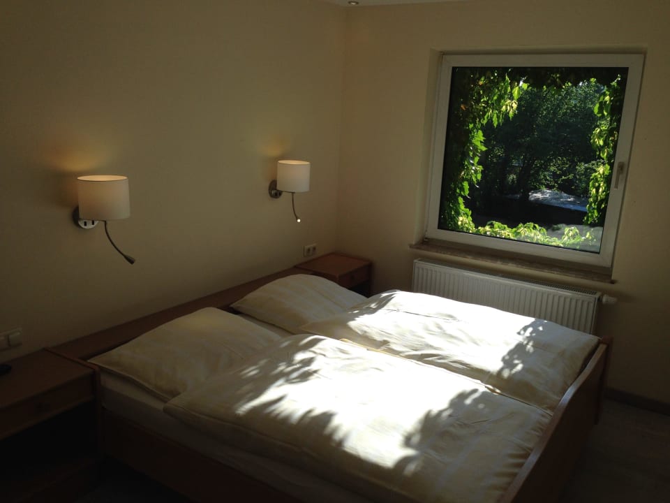 Zimmer 101 frisch renoviert Hotel Neumann's Waldschänke