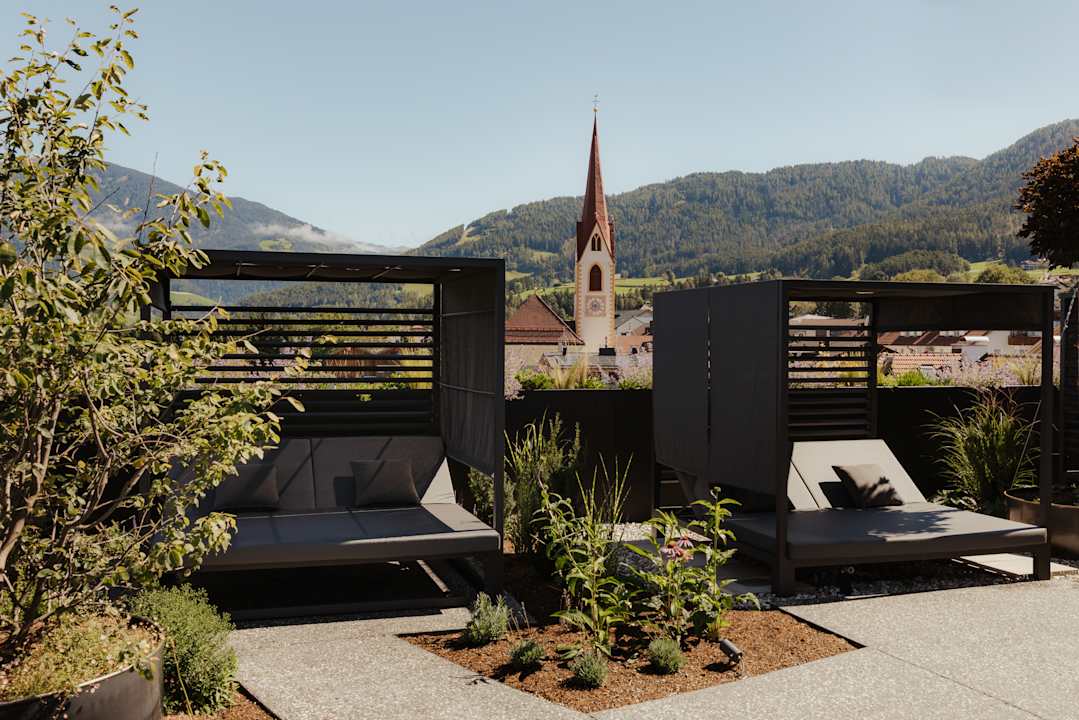 Gartenanlage Hotel B&B Feldmessner