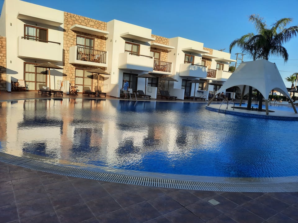 Pool The Costa Lindia Blue Star - Adults only