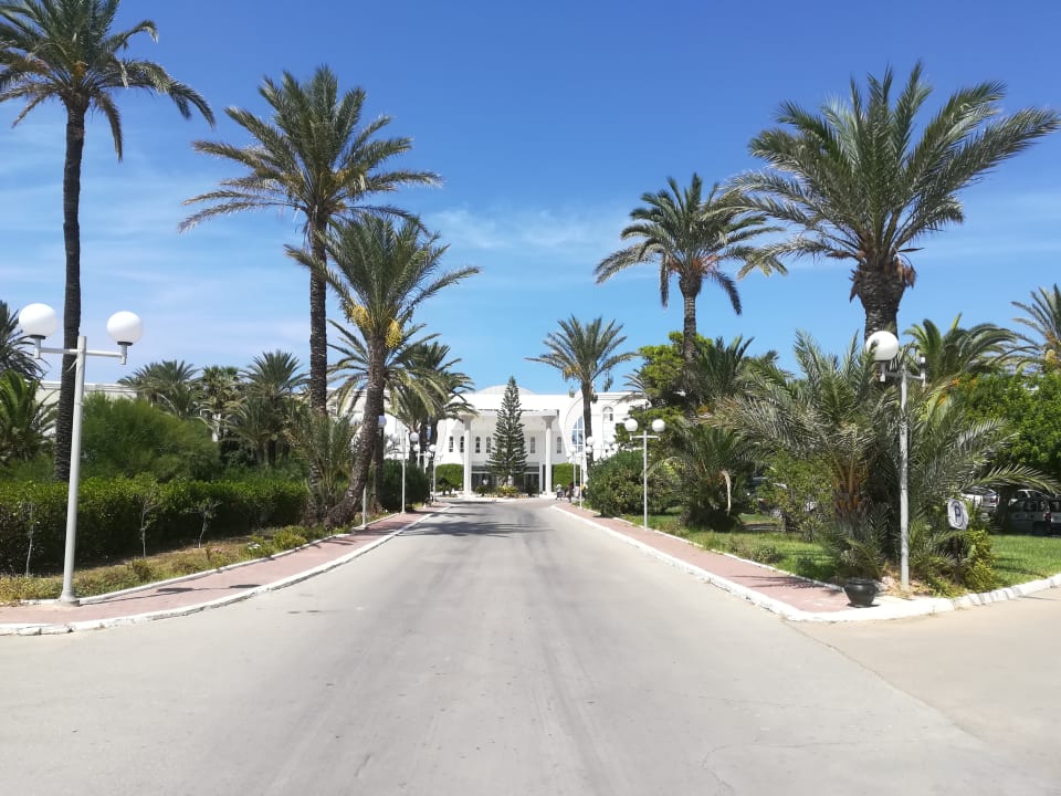 Außenansicht Ruspina Beach Resort