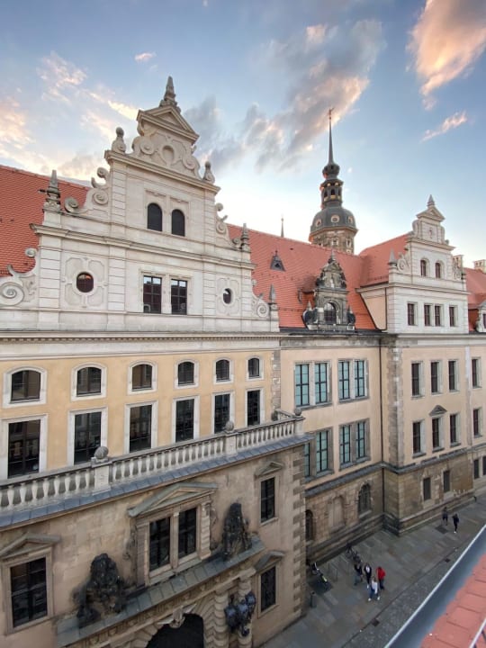 Ausblick HYPERION Hotel Dresden am Schloss