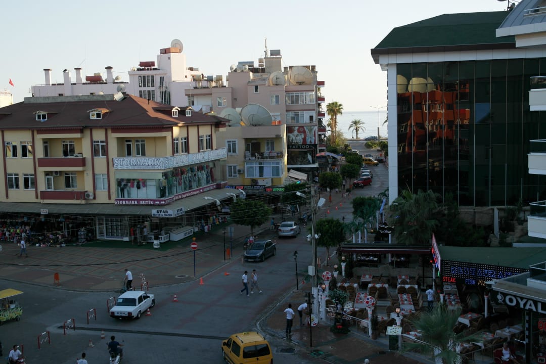Ausblick von unserem Zimmer im 3. Stock Acar Hotel