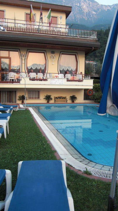 Kleiner Pool Hotel Cristallo