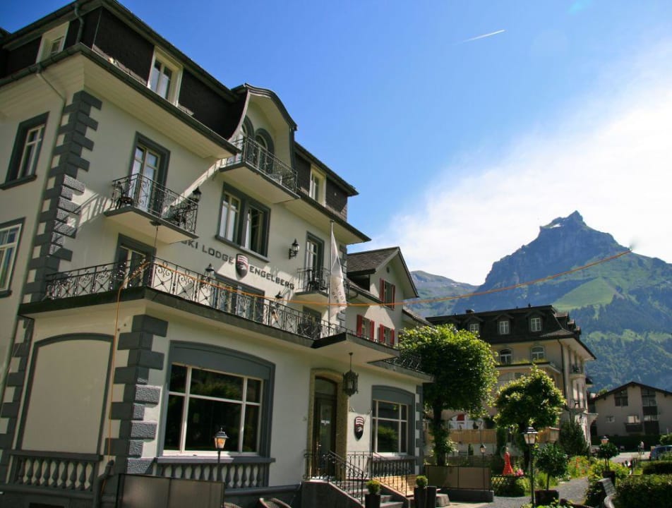 Outside picture Ski Lodge Engelberg