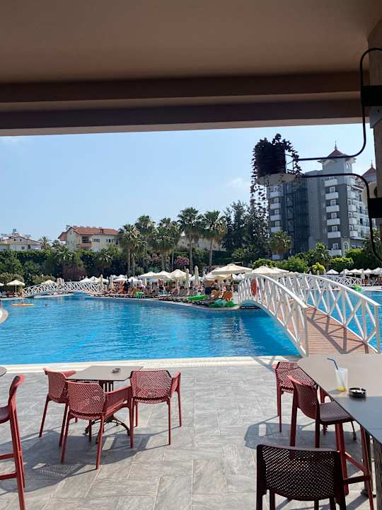 Pool Side Mare Resort & Spa