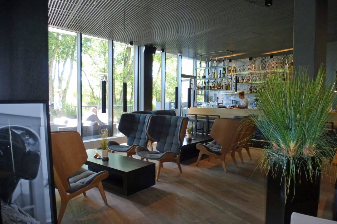 Innenbereich der Bar Hotel Hedon Spa