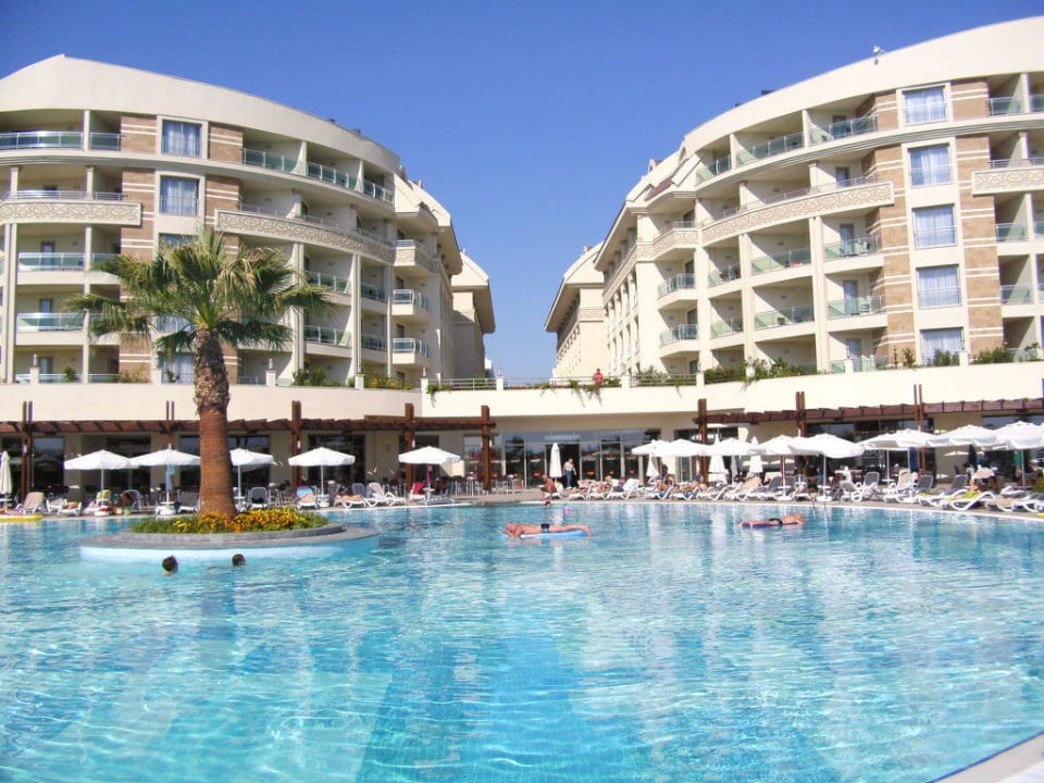 Poolanlage Seamelia Beach Resort