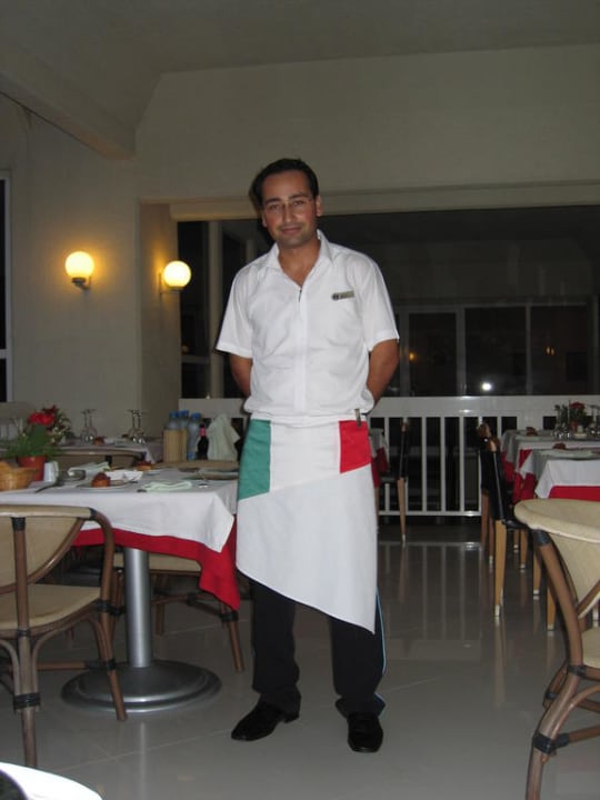 Kellner A la Carte Restaurant PALOMA Perissia