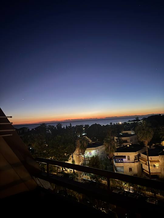 Außenansicht Palmeras Beach Hotel