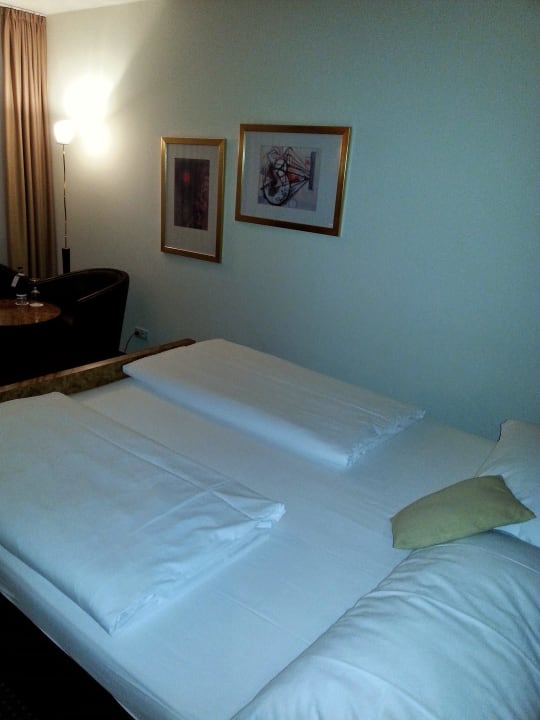 Doppelbett Mercure Hotel Plaza Essen