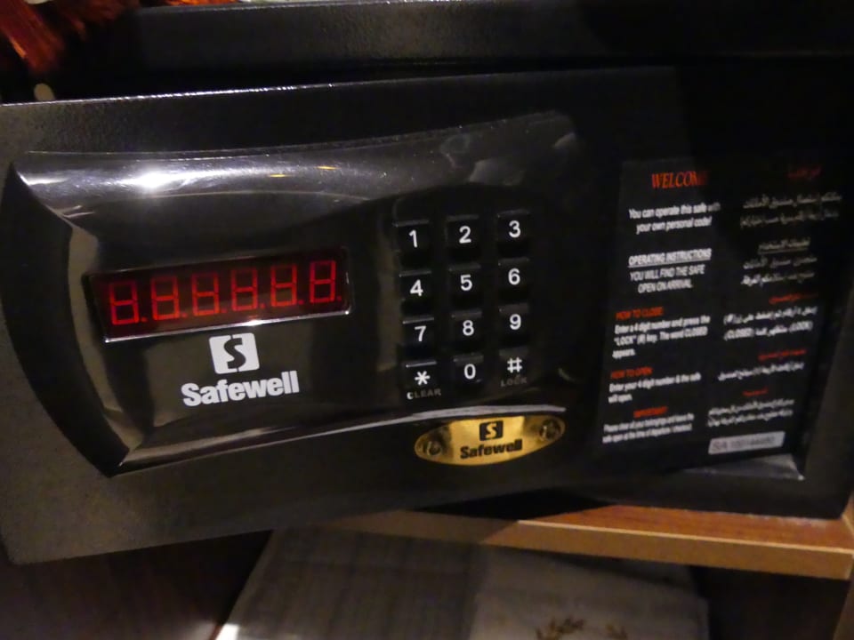 Zimmer First Central Hotel Suites