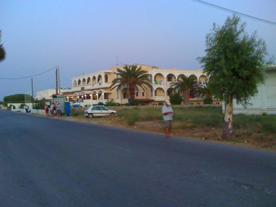 Bushaltestelle neben Hotel, praktisch Hotel Hermes