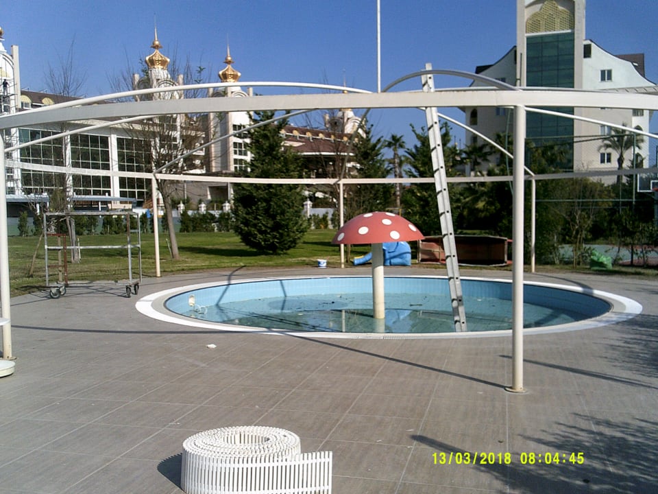 Pool Calimera Hane Garden