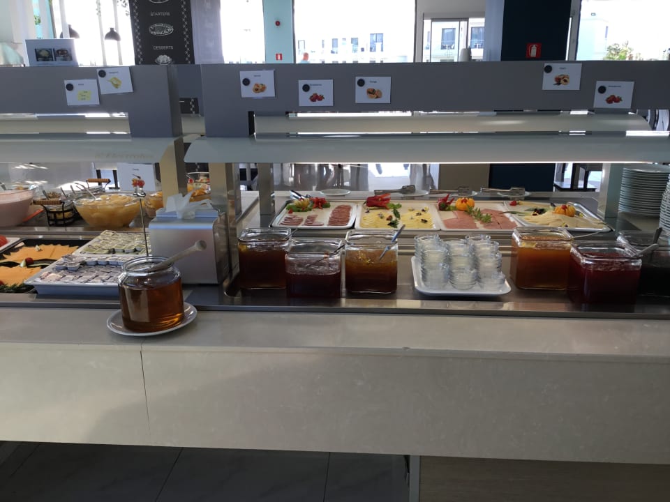 Gastro Asterias Beach Resort