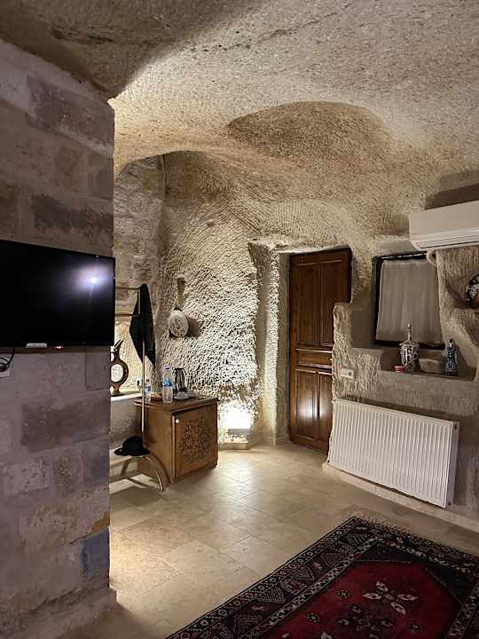 Zimmer Bedrock Cave Hotel