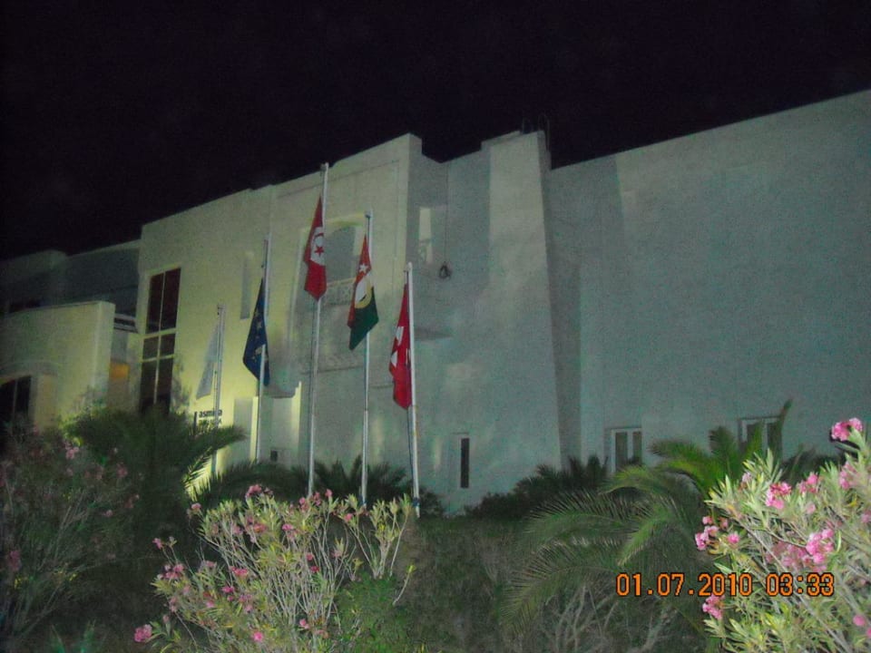 Hotel von vorne  Le Enjoy Djerba Hotel