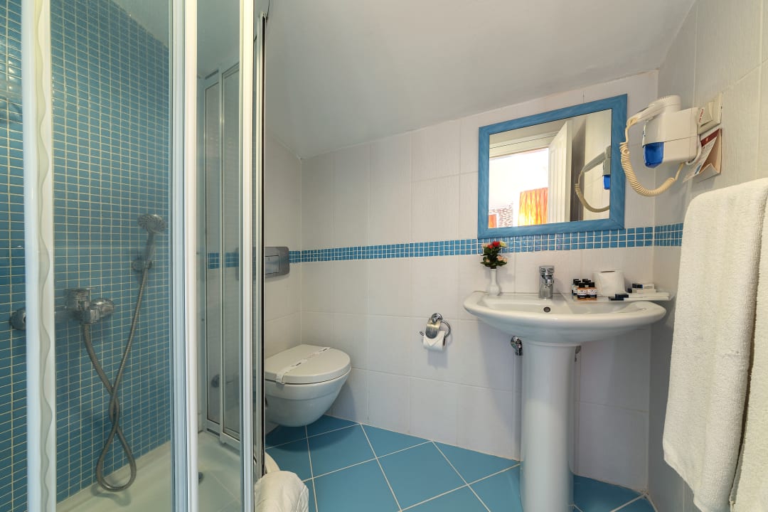 Zimmer Kayamaris Hotel