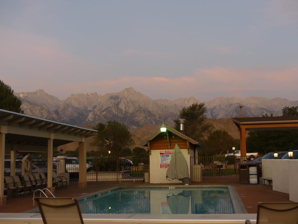 Pool Best Western Frontier Motel