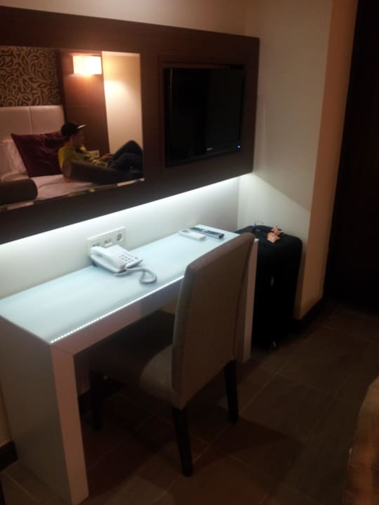 Hinteres Zimmer /Familienzimmer Tusan Beach Resort