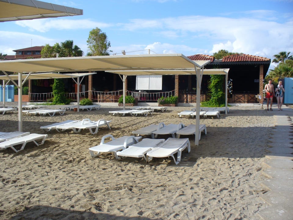 Strand Club Turtas Beach Hotel