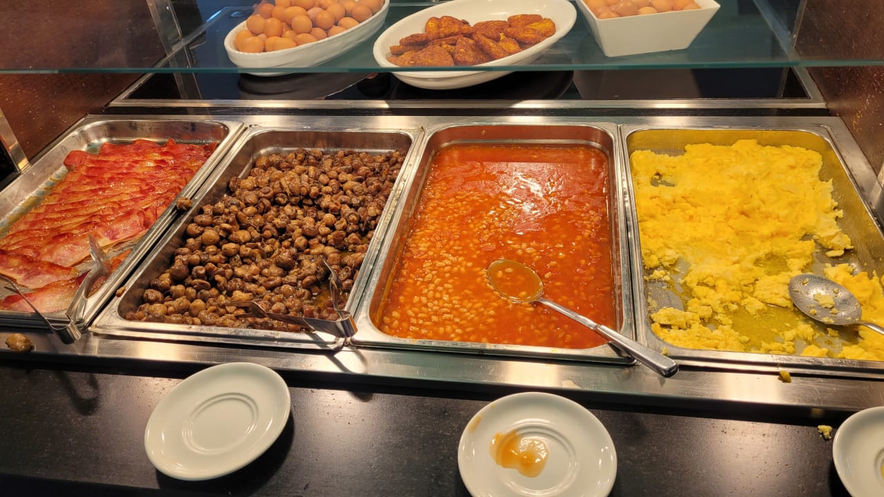 Gastro Gavimar Ariel Chico Club & Resort