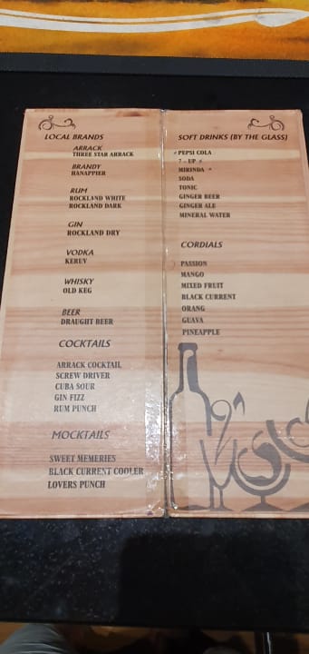 Gastro Pandanus Beach Resort & Spa