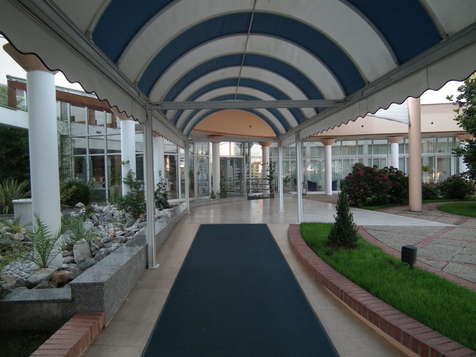 Eingang Maistra Select Pineta Hotel