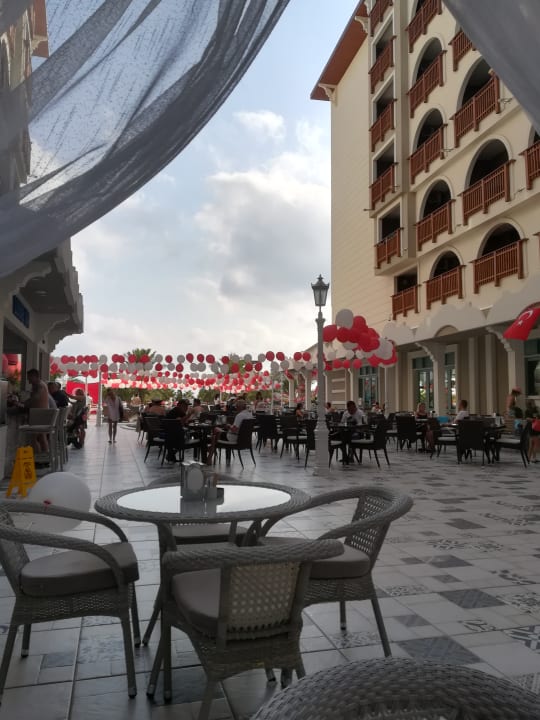 Gastro Quattro Beach Spa & Resort