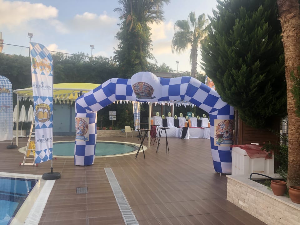 Pool Side Aquamarin Resort & Spa