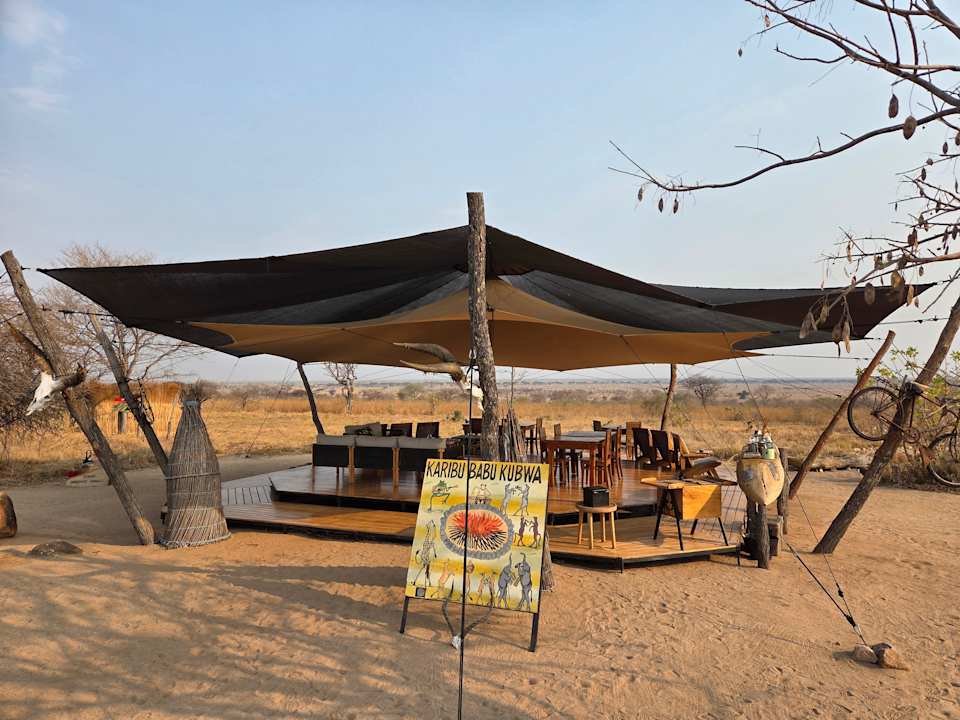Gastro Usangu Expedition Camp