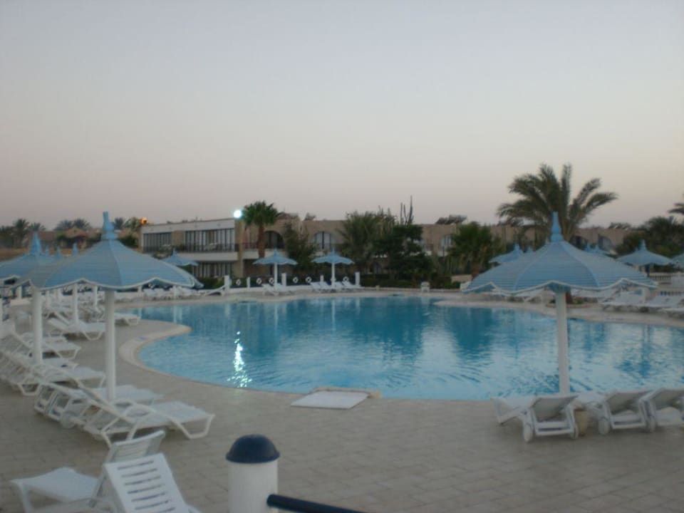 Der Pool Aladdin Beach Resort