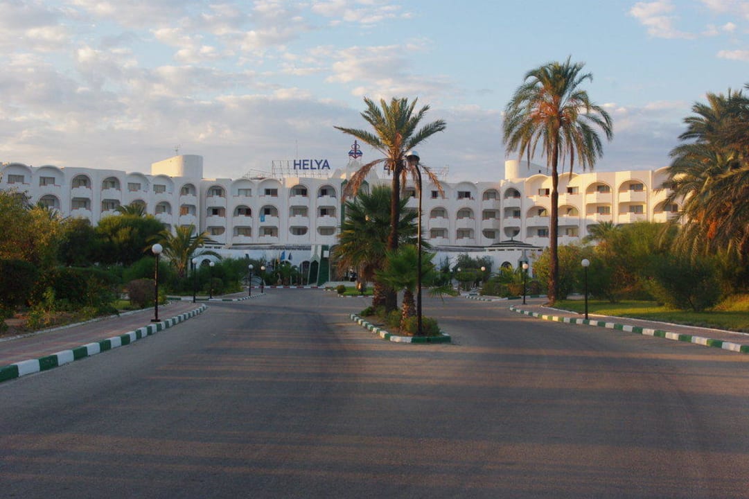 Droga dojazdowa do hotelu Vincci Helya Beach