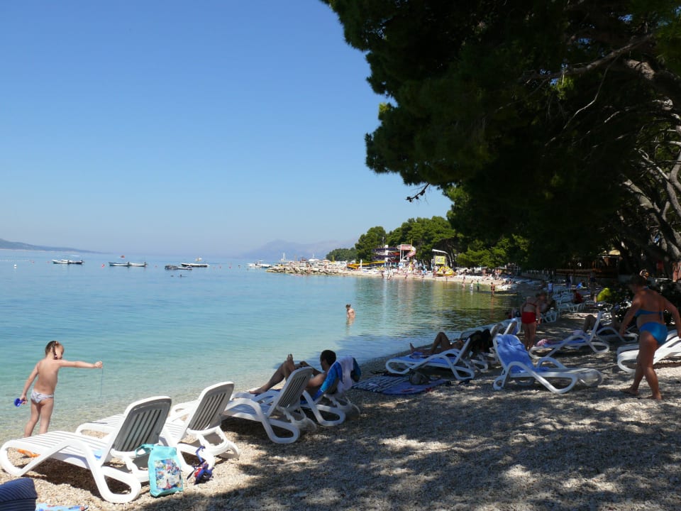 Schmaler Strand vor dem Hotel Hotel Park
