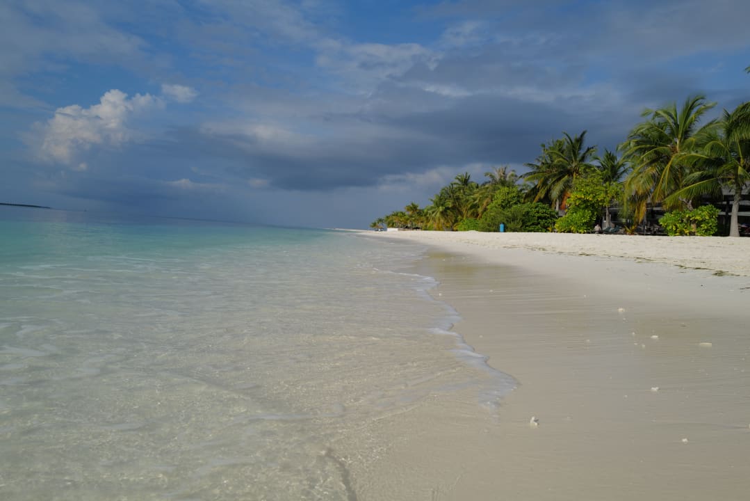 Strand Kuredu Island Resort & Spa