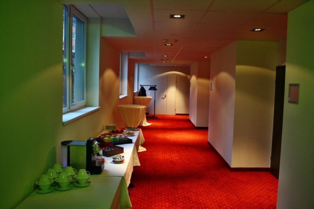 Gänge Best Western Plus Amedia Art Salzburg