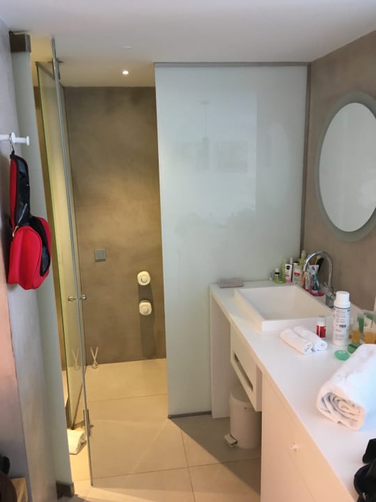 Zimmer One Ibiza Suites