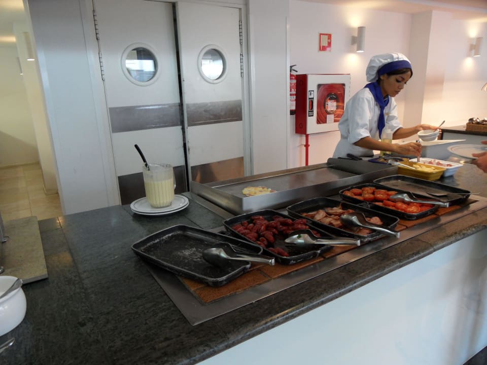 Showcooking beim Frühstück Iberostar Waves Bahia de Palma